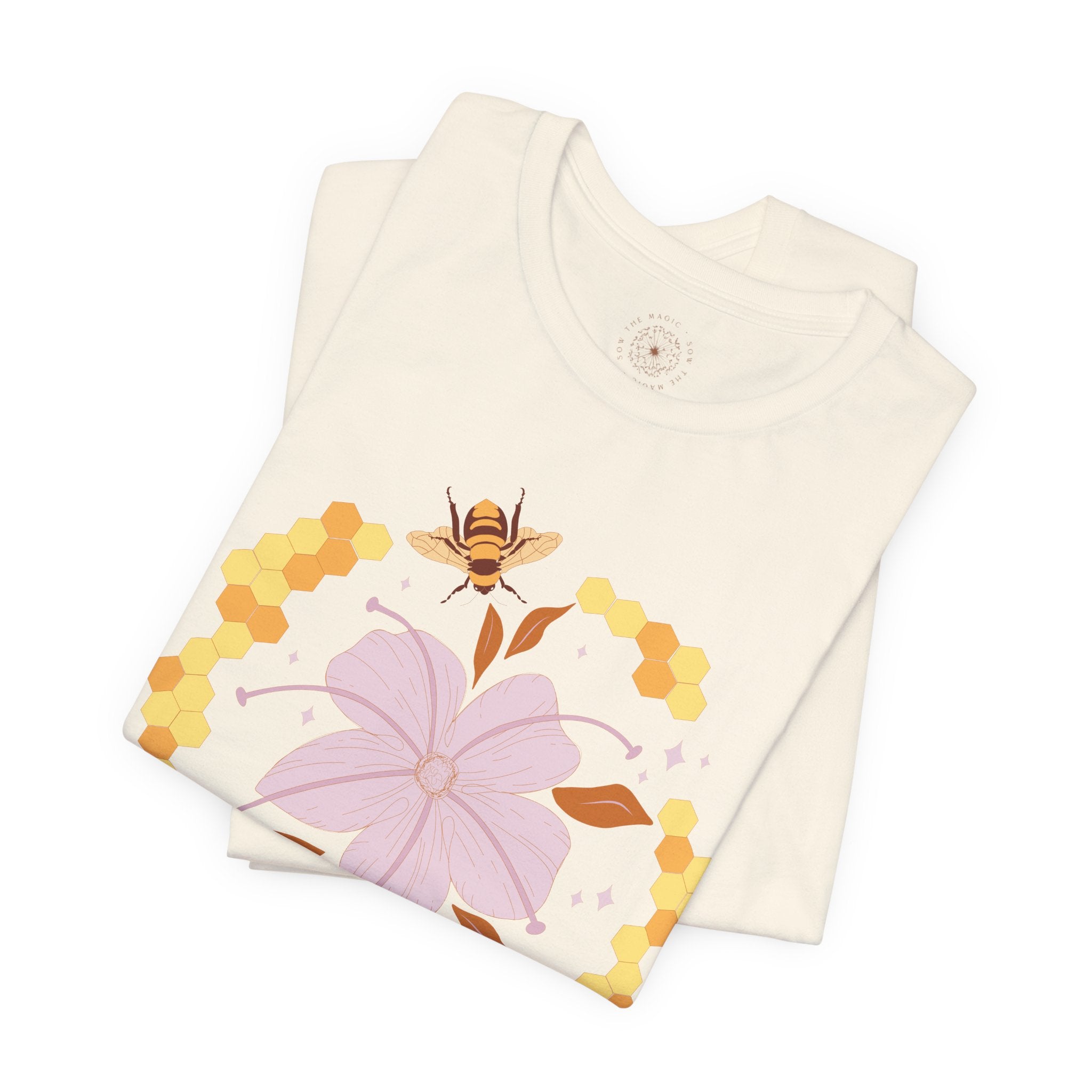🐝 Floral Bee Unisex Graphic Tee – Botanical Nature Lover Shirt